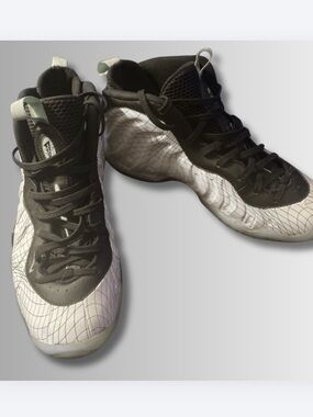 Men's Nike Foamposite  Sneakers - High Top Athletic Shoes